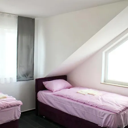 Vermietung Neuburg 3*